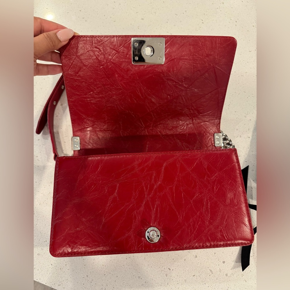 CHANEL Chain Around Boy Bag Medium - Picture 6 of 9